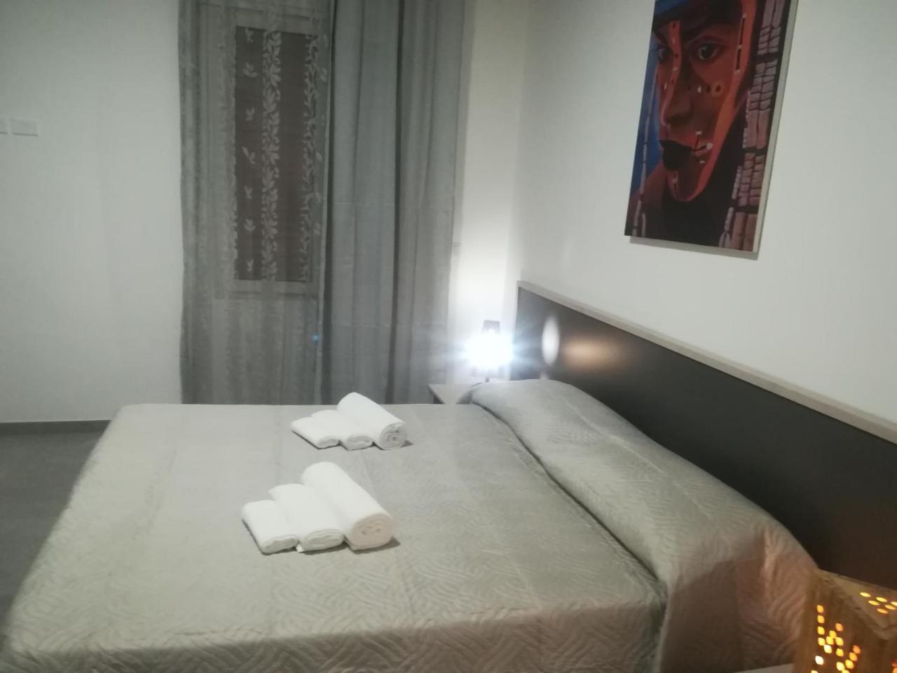 Dimora Dell'Artista 2 Bed & Breakfast Lecce Bagian luar foto